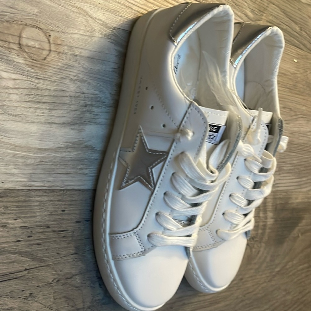 Vintage Havana Sneakers